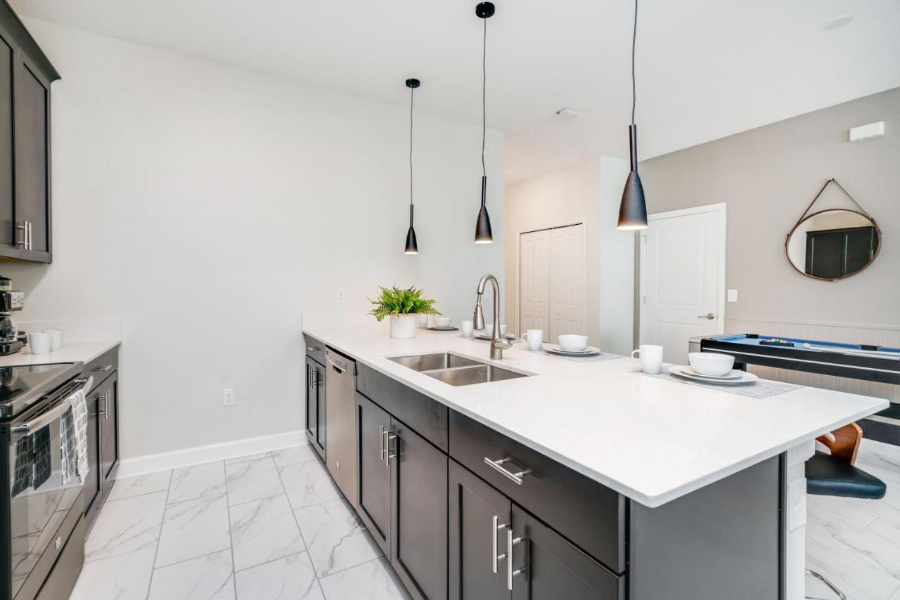 Beautiful Modern Home Wprivate Pool Near Wdw Kissimmee Luaran gambar