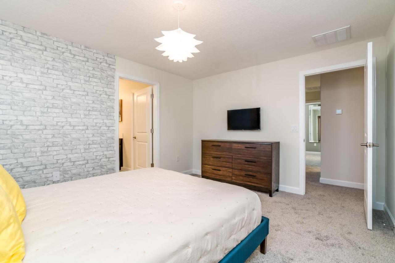 Beautiful Modern Home Wprivate Pool Near Wdw Kissimmee Luaran gambar